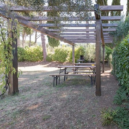 Dolce Far Niente Apartment With Pool & Parking Passignano sul Trasimeno Luaran gambar