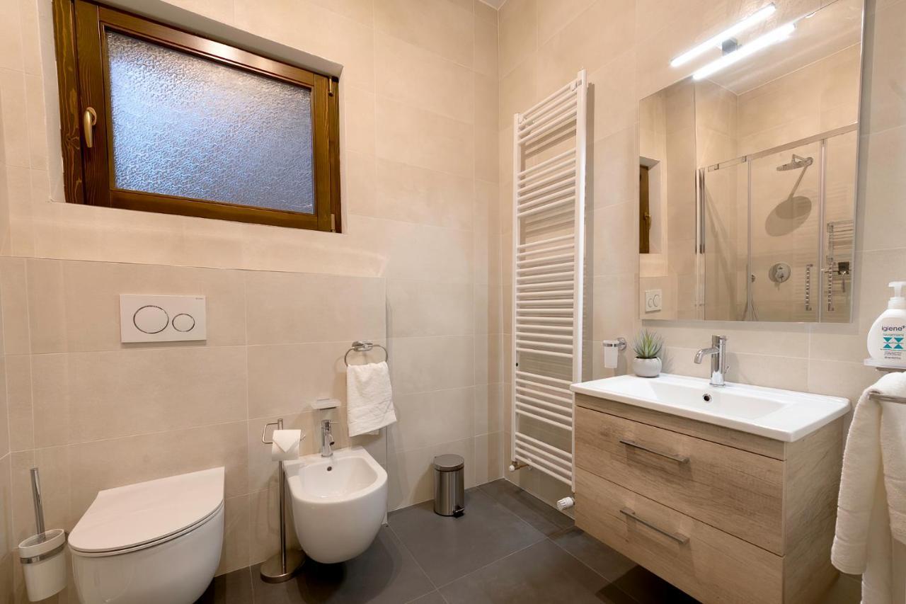 Dolce Far Niente Apartment With Pool & Parking Passignano sul Trasimeno Luaran gambar